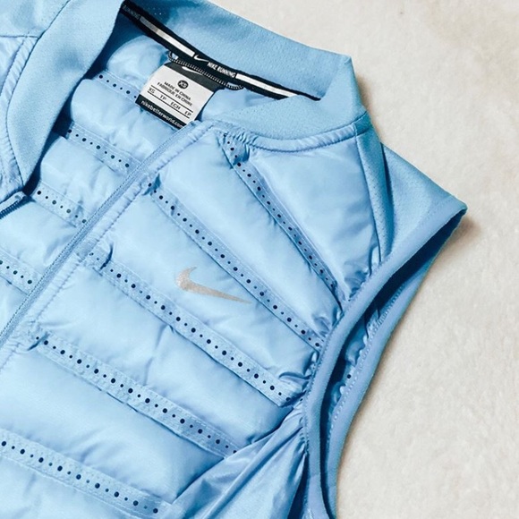 nike puffer vest - Picture 3 of 5